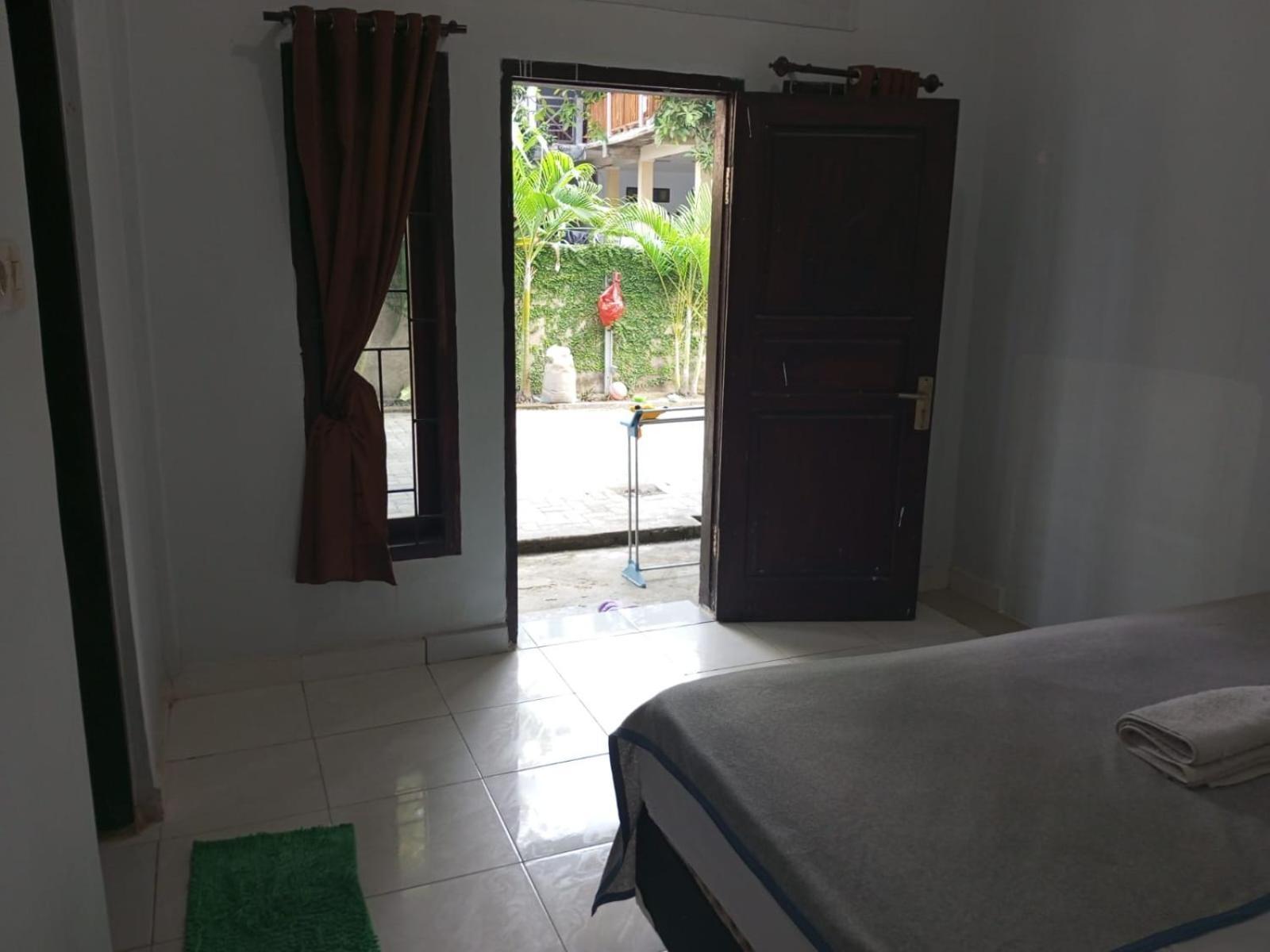 Kri Homestay Kuta  Dış mekan fotoğraf
