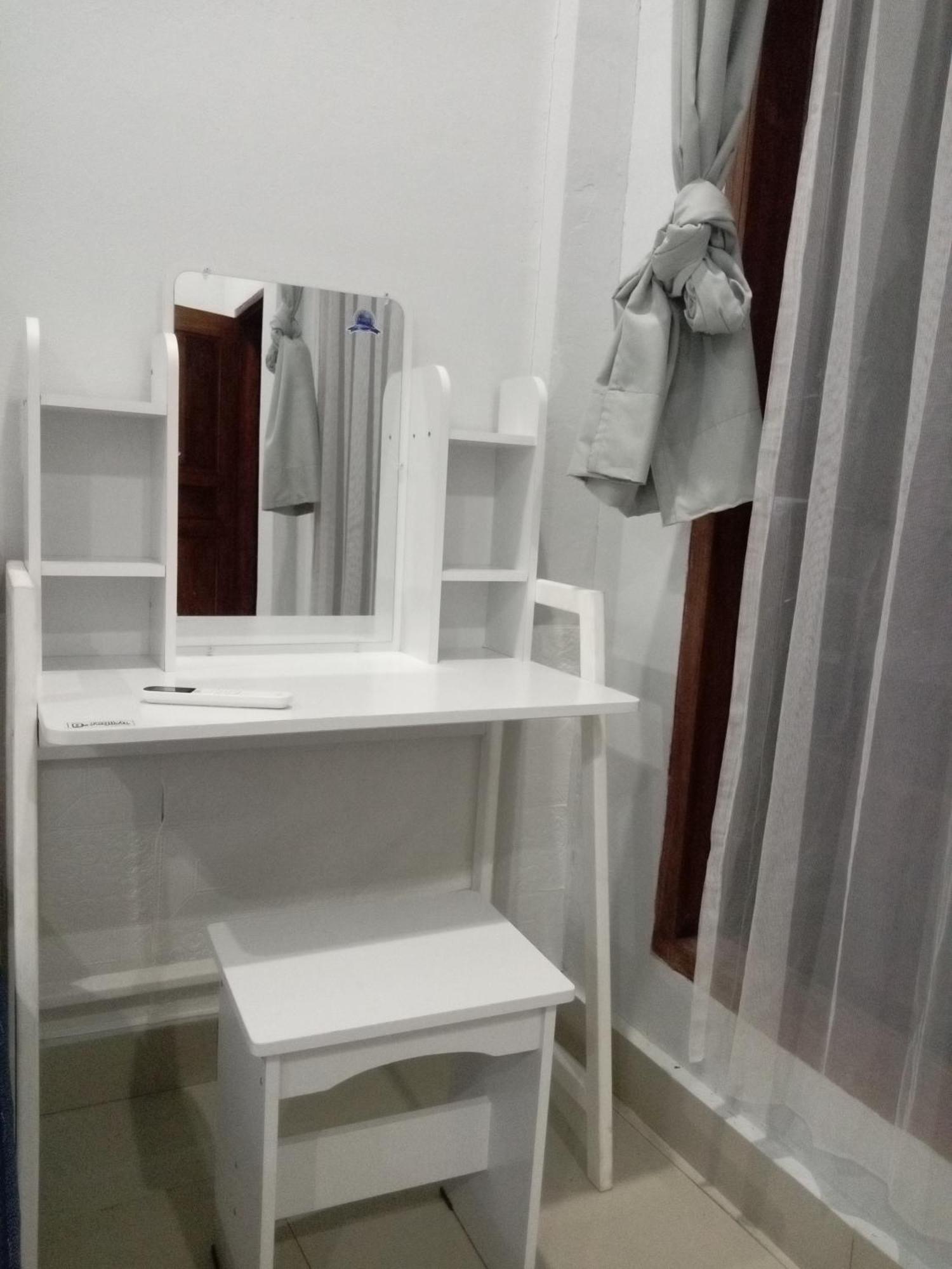 Kri Homestay Kuta  Dış mekan fotoğraf