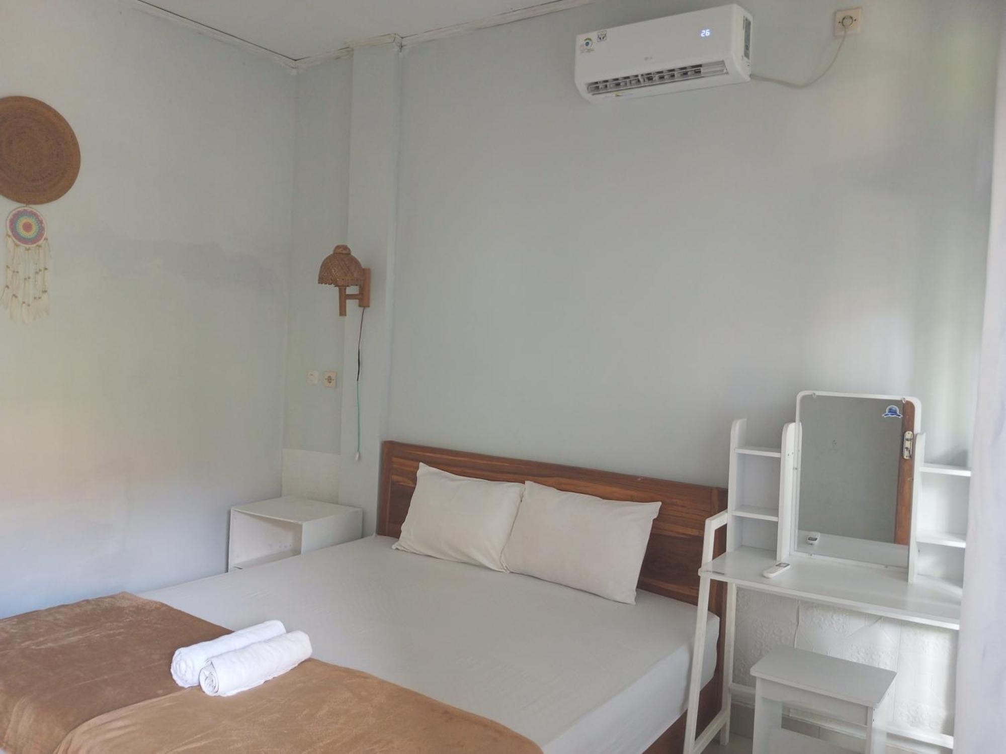 Kri Homestay Kuta  Oda fotoğraf